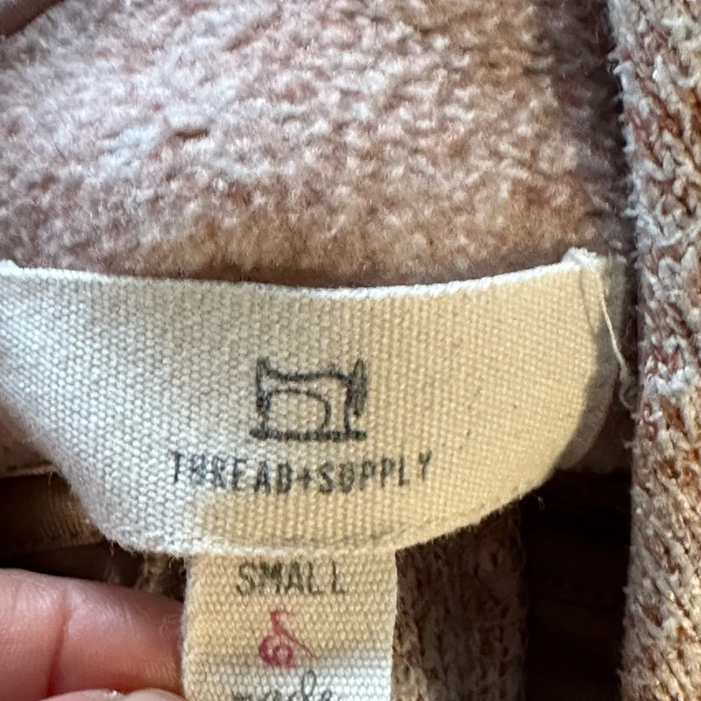 Thread & Supply Women’s Pink Hoodie Size Small - Picture 3 of 6